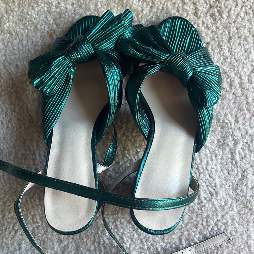 Green sandals - Picture 8 of 12